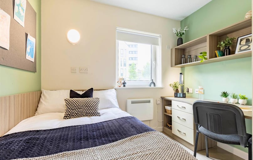 Cook Street, City Centre, Southampton - Image 1